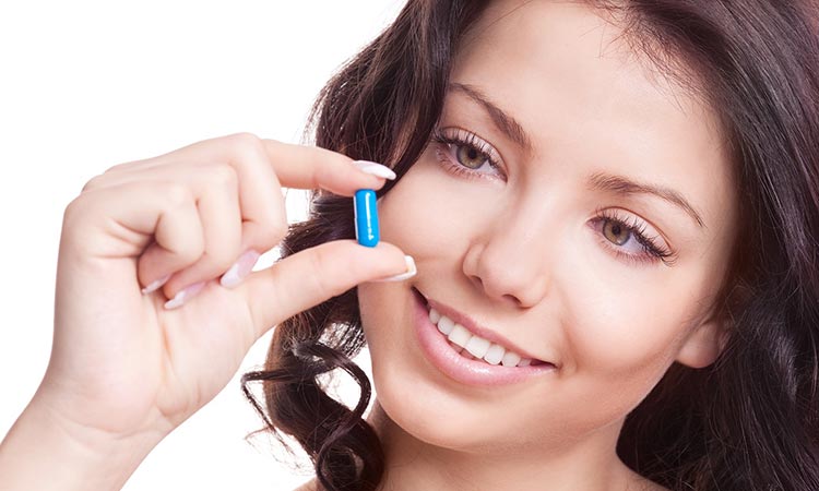 Какие витамины нужно принимать при выпадении волос